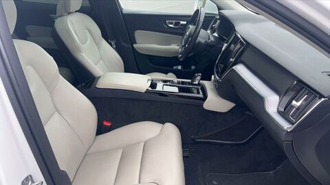 V60 III 2.0 T8 392 Plug in Hybrid AWD Geartronic8 Business Execu 2019 occasion 49400 Saumur