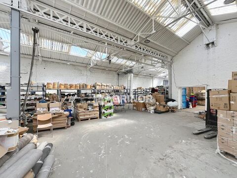 Hangar de 936 m&sup2; en secteur &eacute;conomique avec partie bureau sur axe commer&ccedil;ant. Acc&egrave;s pour camion 514500 59200 Tourcoing