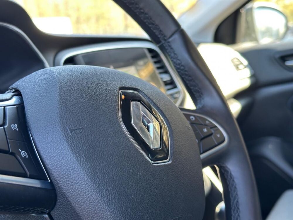 M&eacute;gane IV (2) 1.5 BLUE DCI 115 EVOLUTION EDC 2022 occasion 78240 Chambourcy
