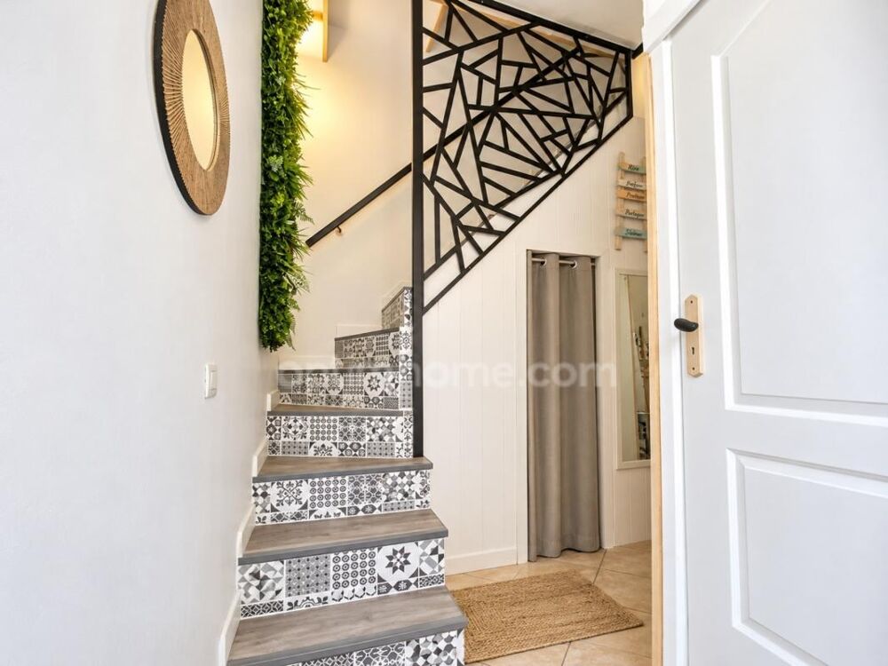 Vente Maison Maison de ville avec balcons 4 pièces 80m2 à MEZE (34) Meze