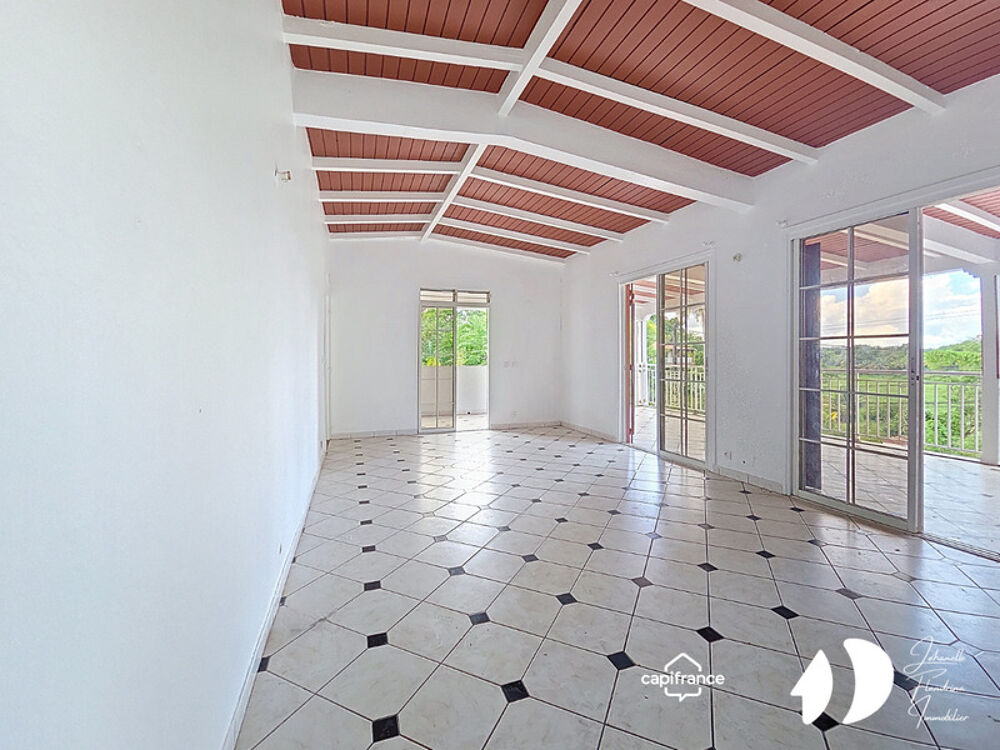 Location Appartement Appartement F3 + 2 pi�ces � Conodor Sainte-Rose Sainte rose