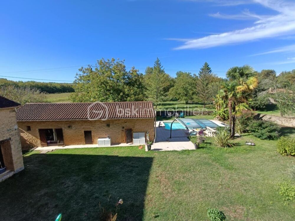 Vente Maison Magnifique Ensemble Immobilier en Pierres Entièrement Rénovée Comprenant 1 Longère, 1 Gite, 1 Grange et 1 Piscine sise au Coux e Coux et bigaroque