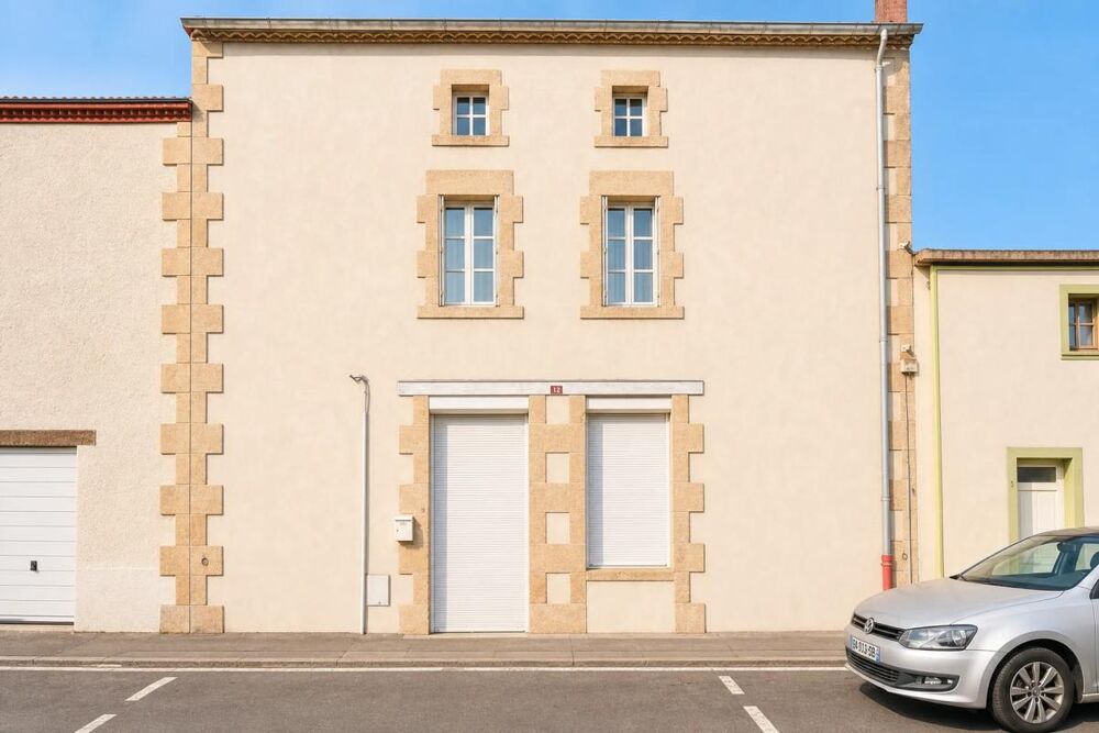 Grande maison familiale de 207 m² avec jardin  Les Brouzils