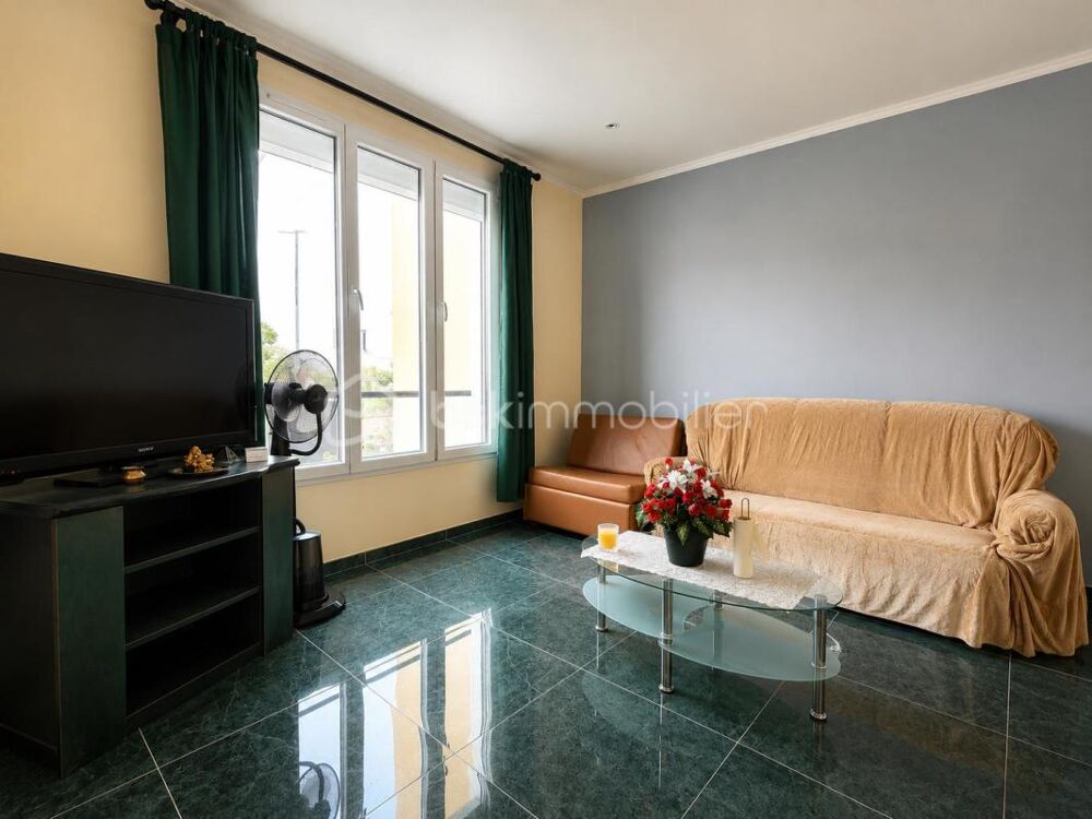 Vente Maison Maison familiale 4 pièces avec jardin, garage et combles aménagés - Bobigny Bobigny