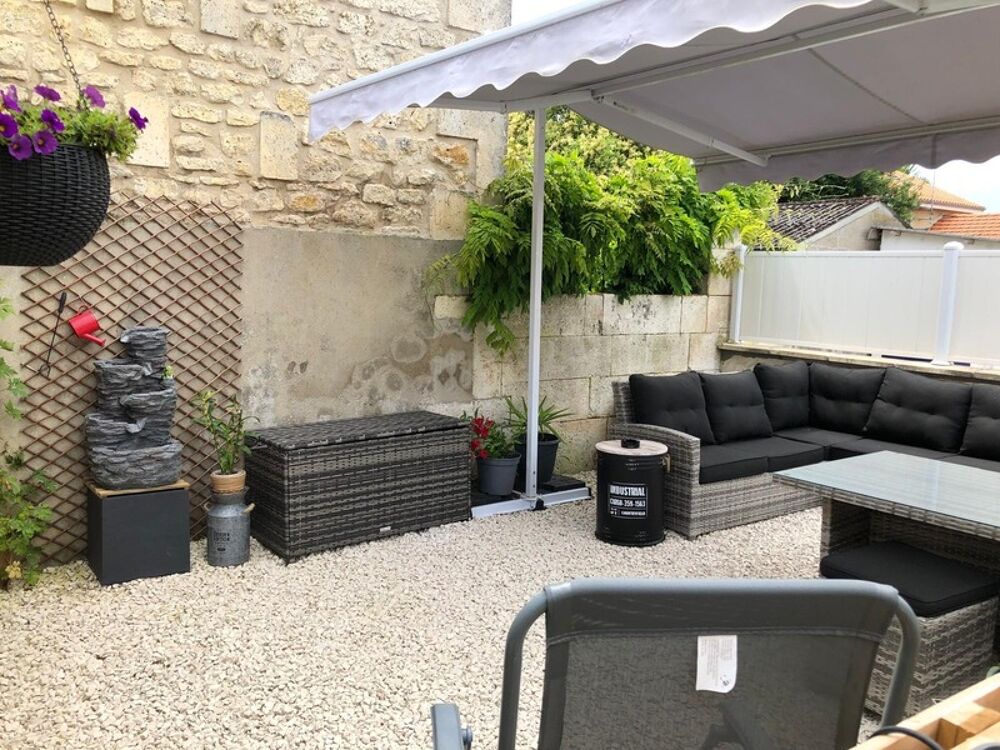 Gond Pontouvre. Maison 121 m² avec garage et dépendances