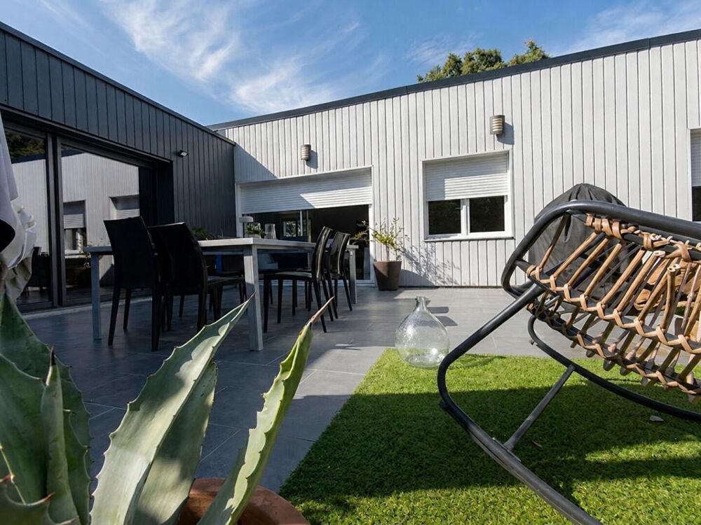 Maison rénovée à Semblançay 170 m² au sol - 5 chambres - Terrain de 5 640 m² parfait pour un haras