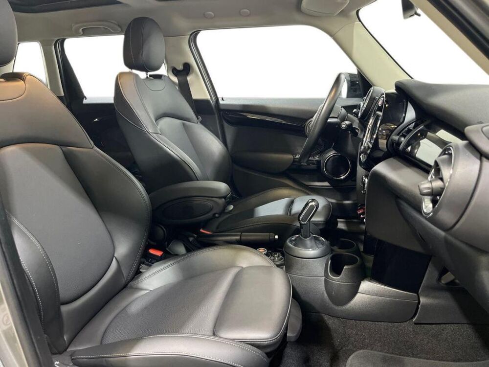 Cooper F55 LCI Hatch 5 Portes 136 ch BVA7 Edition Greenwich 2020 occasion 31100 Toulouse