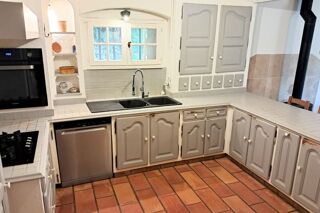  Propriété/château à vendre 6 pièces 170 m²