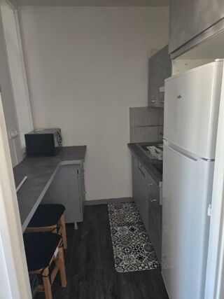  Appartement à louer 1 pièce 32 m²