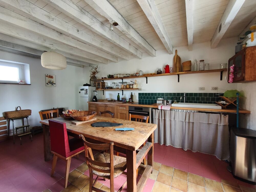 Vente Maison Maison de campagne 3 pièces 2 chambres séjour cuisine salle de bains jardin dépendance cave NOUZERINES (23) 109 900€ Nouzerines