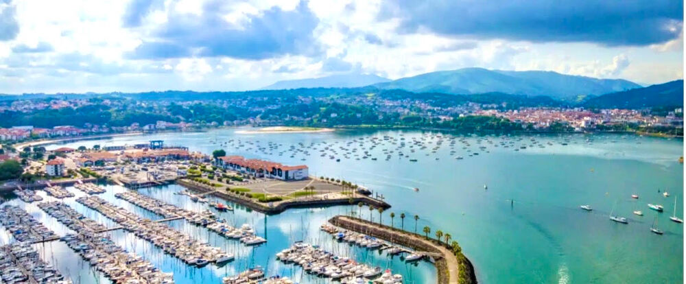 A VENDRE SUPERBE T2 AVEC BALCON SUR HENDAYE