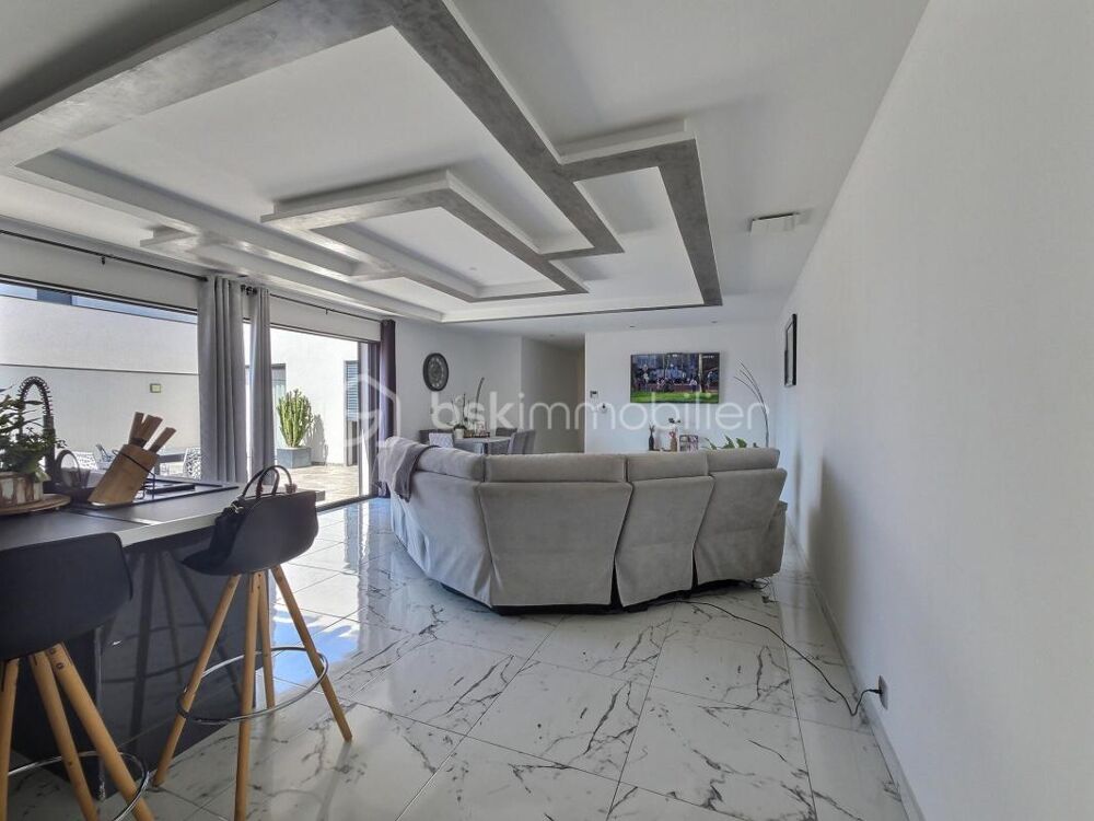 Vente Maison VILLA CONTEMPORAINE DE PLAIN-PIED 131 M² – PISCINE – 3 CHAMBRES – 388 000 € Milhaud