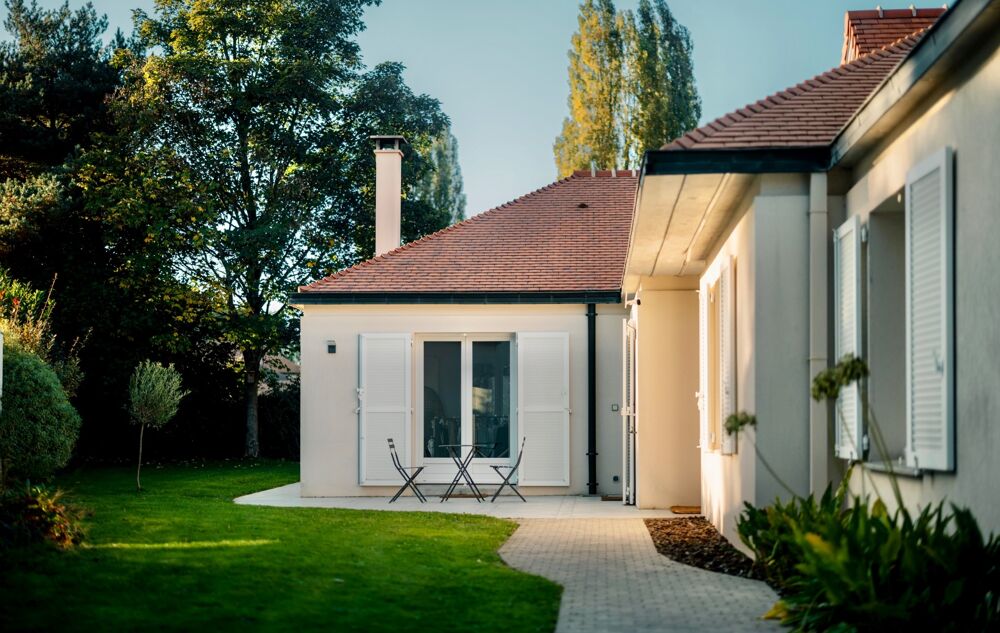 Vente Villa Villa d'architecte rénovée – Golf de Bussy – Plain-pied – 5 chambres – RER A à pied - Bussy-Saint-Georges - à vendre Bussy saint georges