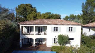  Villa � vendre 8 pi�ces 220 m�