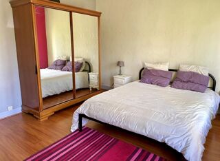  Immeuble à vendre 8 pièces 140 m²