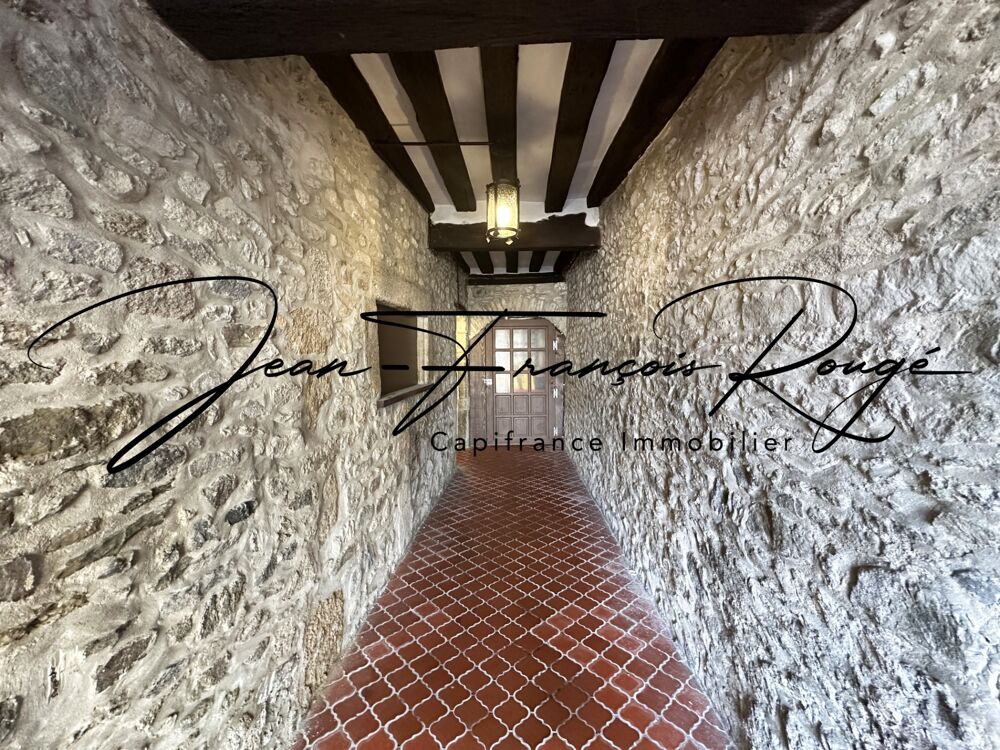Face à l'église Saint-Pierre, appartement T3 de 72 m², dans une petite copropriété !!!