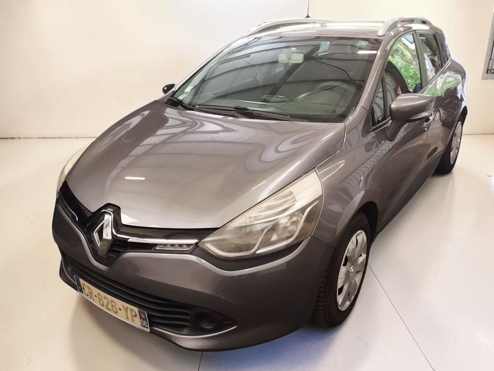 Clio IV ESTATE 0.9 TCE 90 EXPRESSION 5P 2013 occasion 06640 Saint-Jeannet