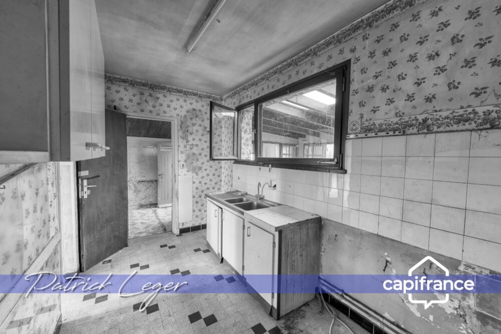 SAINT MARTIN DE RE (17), maison à rénover de 95 m² sur terrain de plus de 730m² en zone UB