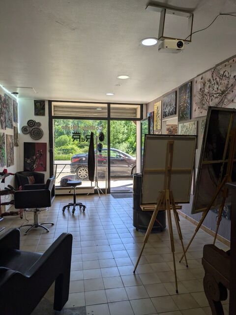 Local commercial &agrave; vendre LE TOUVET (38) 100 et 55 m&sup2; 220000 38660 Le touvet