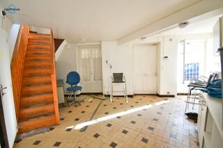  Immeuble à vendre 5 pièces 185 m²
