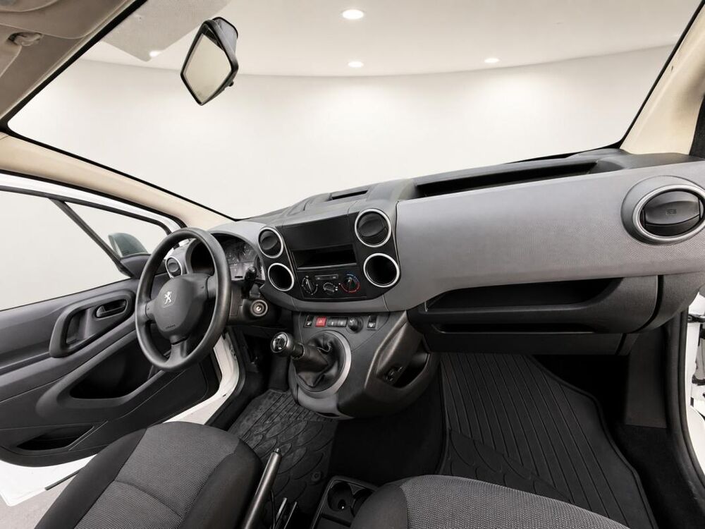 Partner 1&deg; Main / 1.6L B HDI 75cv Pack PRO Seulement 7 200km ! idem 2019 occasion 60430 Abbecourt