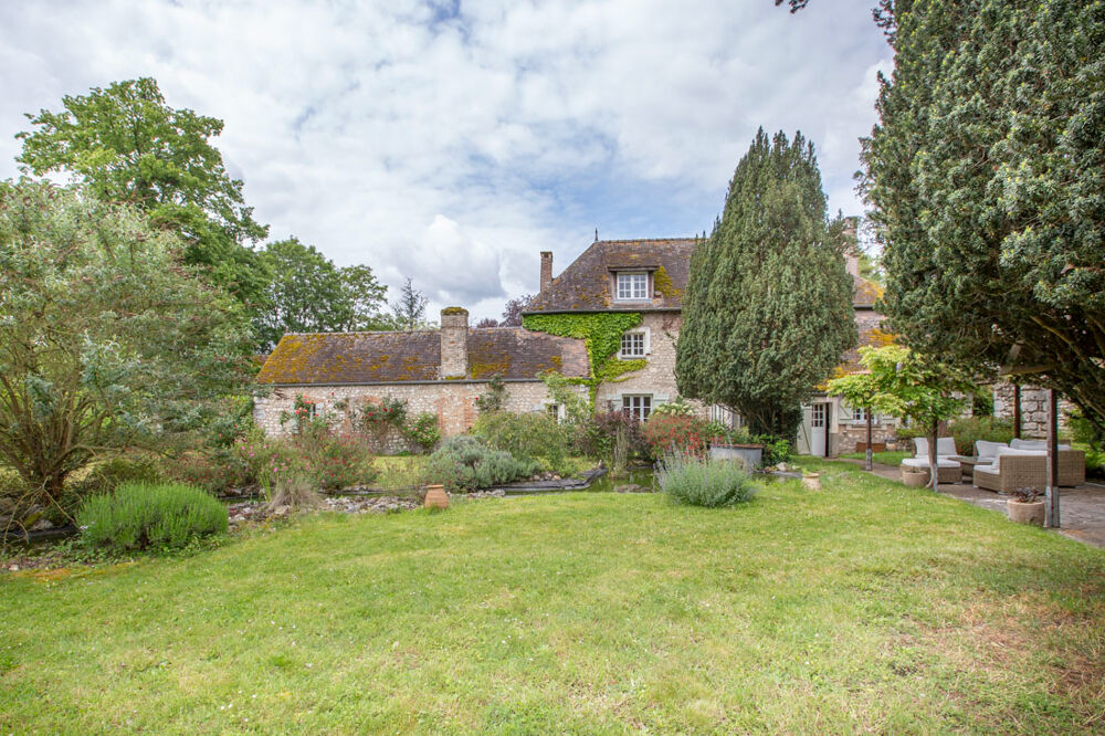 Maison Traditionnelle et dépendances à Pressagny - L'Orgueilleux 27510 16 pièces 11 Chambres 392 m2