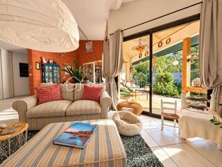  Maison à vendre 8 pièces 265 m²