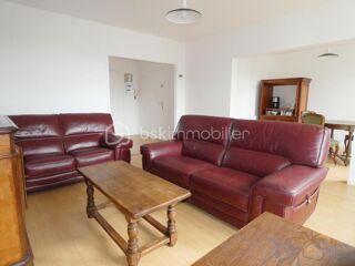  Appartement à louer 3 pièces 75 m²