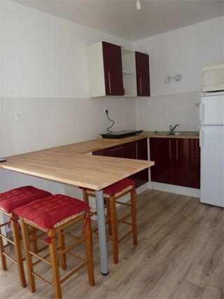 Appartement à louer 2 pièces 50 m²