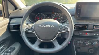 Sandero 0.90 TCe 91 Stepway Expression - 5 places Entretien construc 2024 occasion 91710 Vert Le Petit