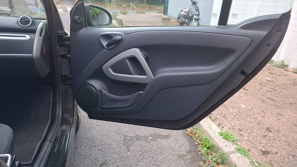 ForTwo 1.0 61 MHD BVA Pure 2012 occasion 93400 Saint Ouen Sur Seine