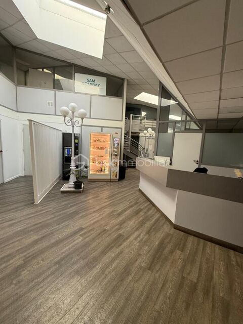 Bureau moderne &agrave; louer de 11.40 m&sup2; : Connexion Fibre et Salle de R&eacute;union 391 95170 Deuil la barre