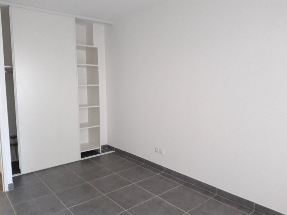 Location Appartement T2 avec terrasse et parking à La Seyne Sur Mer La seyne sur mer