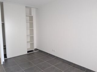  Appartement à louer 2 pièces 43 m²