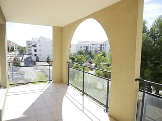  Appartement à louer 3 pièces 61 m²