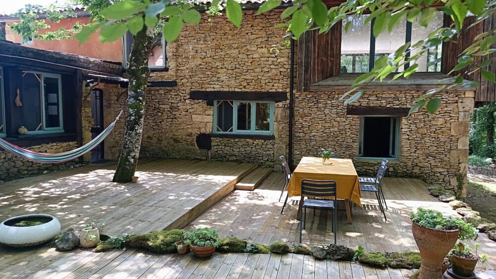 Vente Maison Maison Saint Leon Sur Vezere 5 pièce(s) 150.79 m2 Saint leon sur vezere