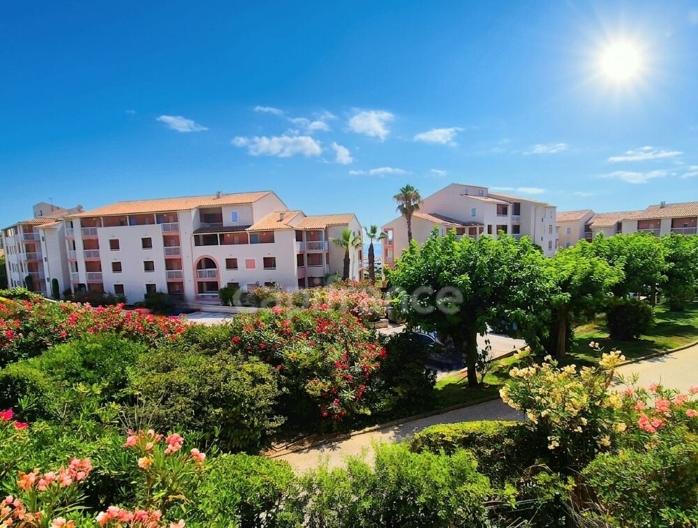 APPARTEMENT T2 + PARKING + PISCINE à vendre SIX-FOURS-LES-PLAGES (83)