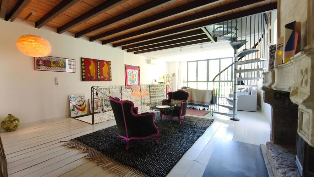 Au coeur d'Uzès maison en pierre rénovée