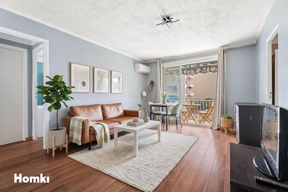 Vente Appartement Antibes – 4 pièces traversant avec balcon Sud – Fort potentiel Antibes