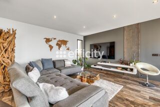  Maison � vendre 8 pi�ces 242 m�