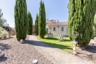  Propriété/château à vendre 6 pièces 220 m²