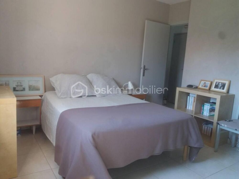  vendre  Maison Hyres (83400)