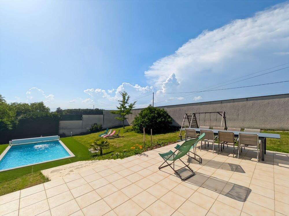 À vendre Maison 6 pièces LOISIN (74) Maison familiale avec piscine et dépendance  Secteur recherché aux portes de Genève