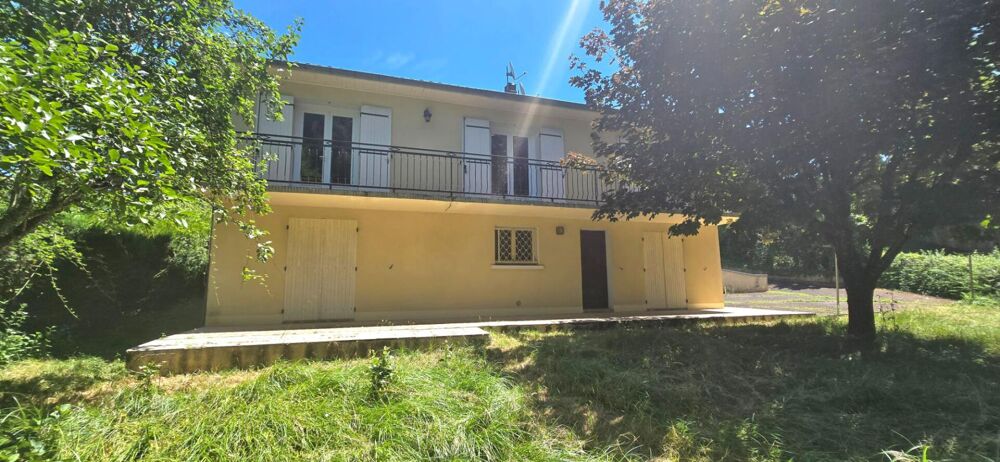 Vente Maison Maison type 6, sur sous-sol semi enterré, double garage, sur un terrain de 965 m² Perigueux
