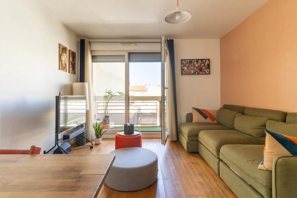 MONTROUGE  Résidence récente de 2009  3 PIÈCES  63,88 m²  BALCON  DOUBLE STATIONNEMENT  AUCUN TRAVAUX À PRÉVOIR