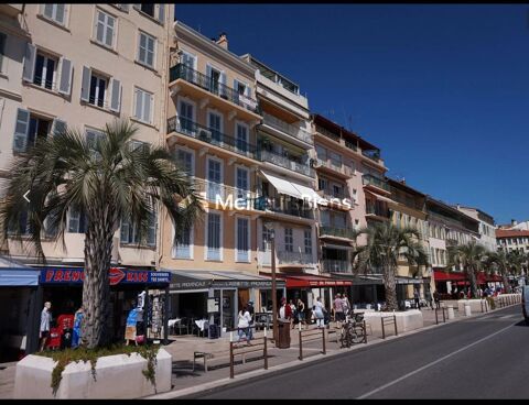   Cannes-vieux port : Fond de commerce brasserie iconique 