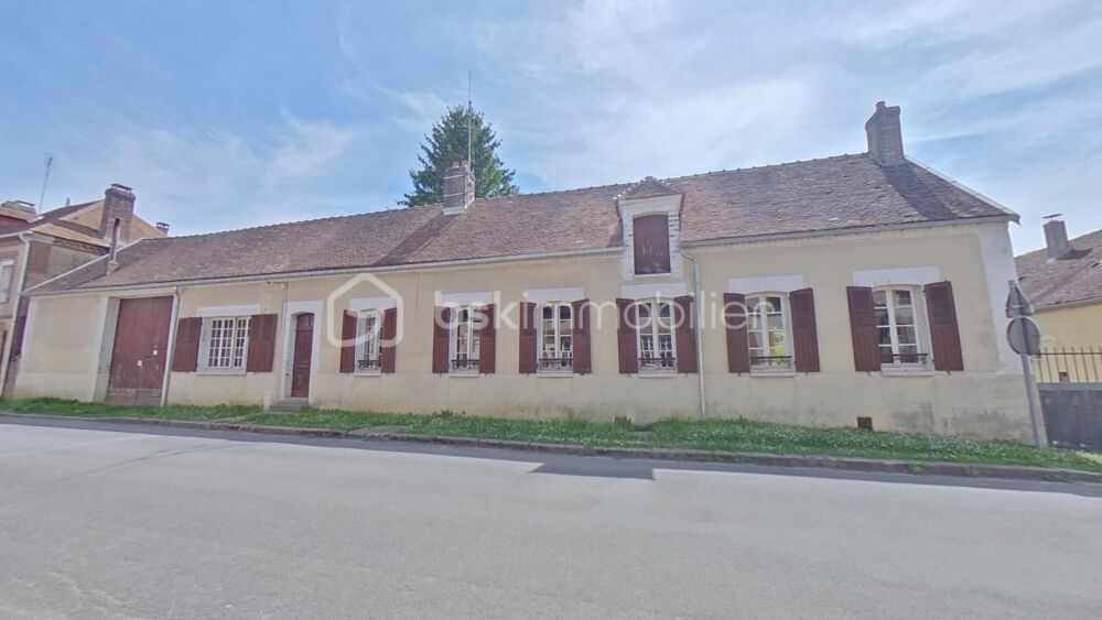 Maison de campagne de plain pied avec un charmant jardin