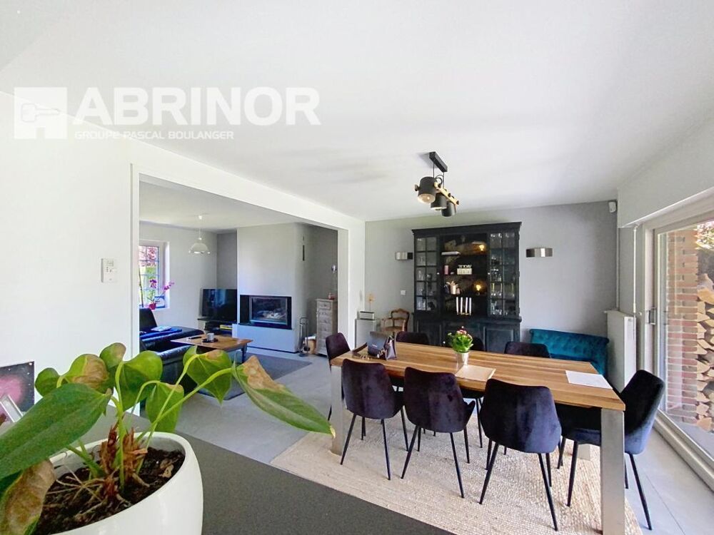 Villa individuelle - 4 chambres - jardin - parking 5 voitures