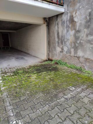  Parking / Garage � vendre 12 m�