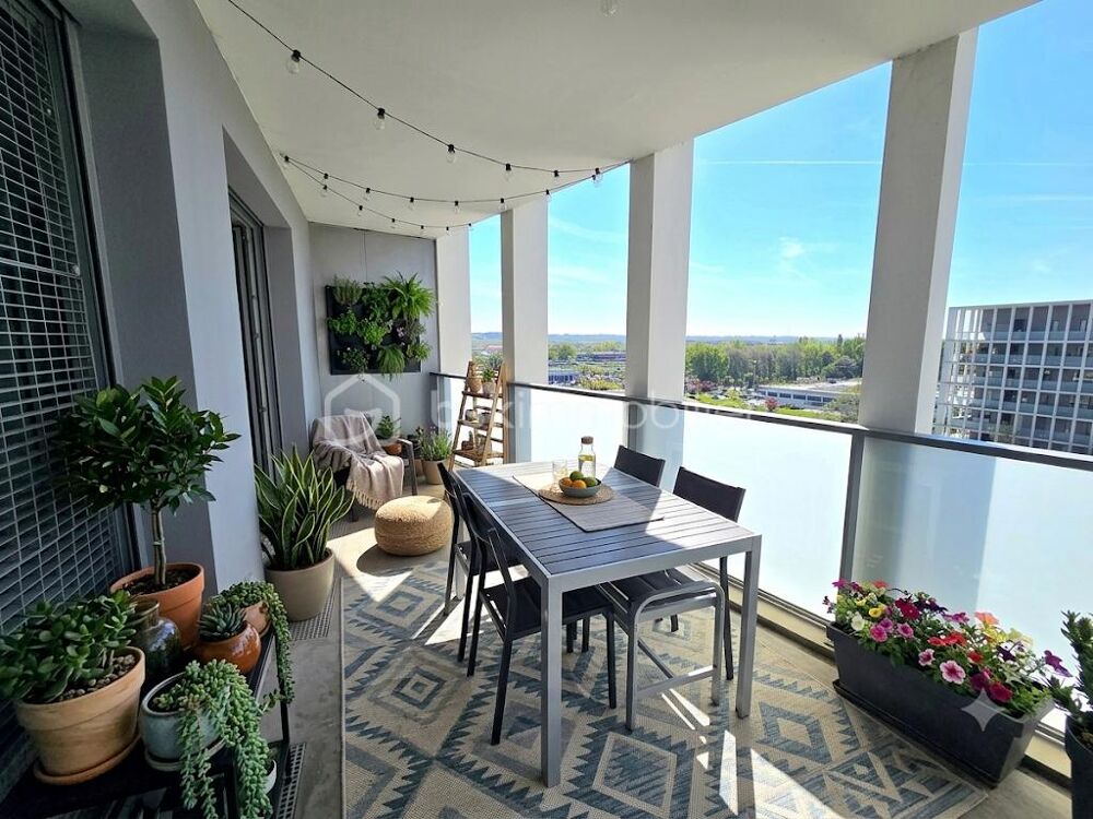 Vente Appartement Exclusivité – Bel appartement T4/T5 de 93 m² au 8ème étage, terrasse plein ciel & double parking – Ginko Bordeaux